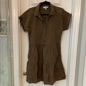 Michael Stars
Linen Greta Short Sleeve Tiered Dress